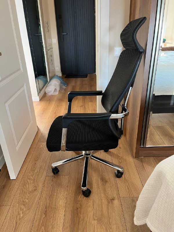 Кресло компьютерное черное 2