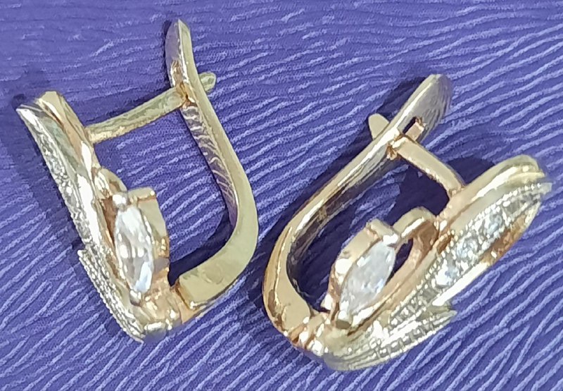 Золотые сережки с фианитами 585 проба 5