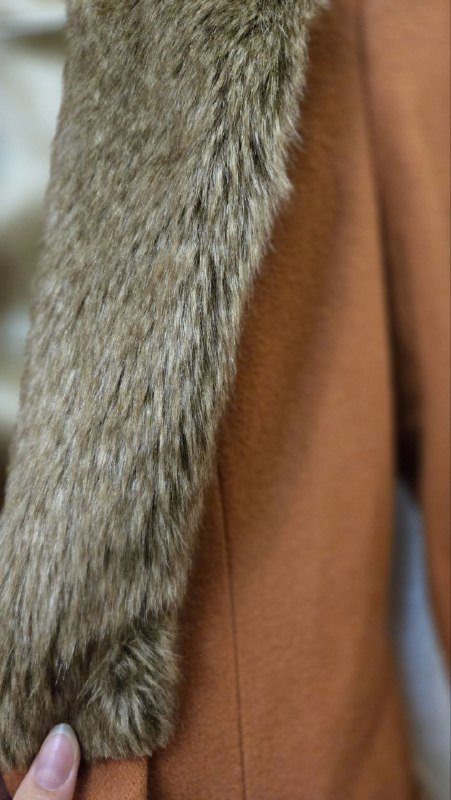 Женское пальто с мехом на зиму/осень 3