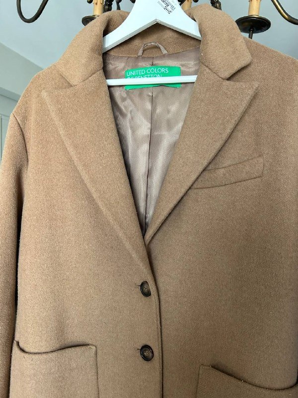 Пальто Beneton S-M размер 50% шерсть 4