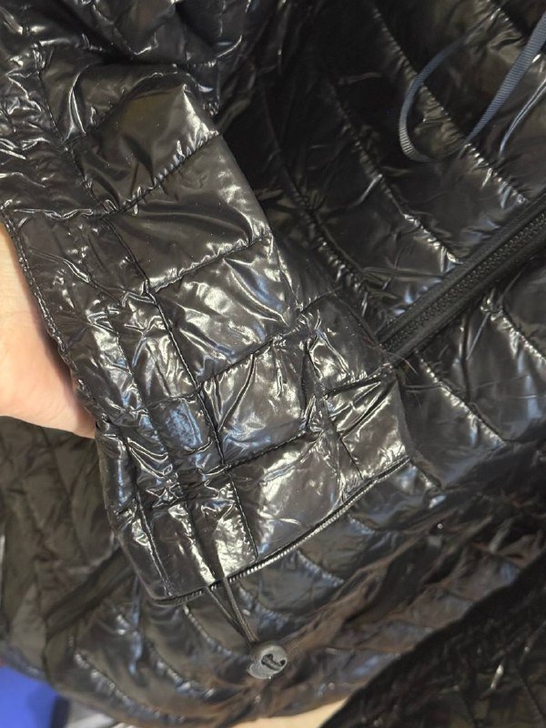 Осенне-весенняя черная куртка удлиненная 5