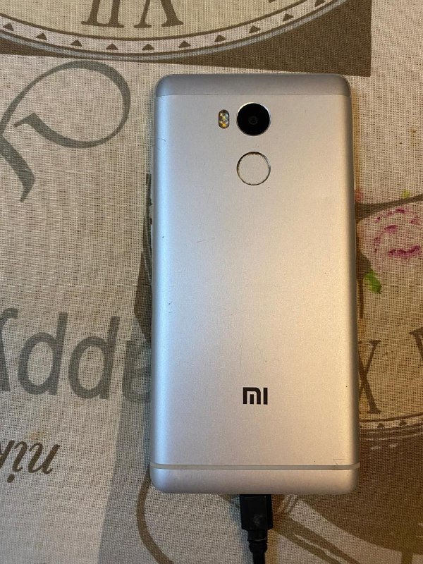 Смартфон Xiaomi Mi M1803E7SG черный 2