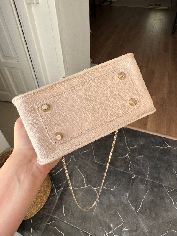 Сумка Furla metropolis бежевого цвета 3