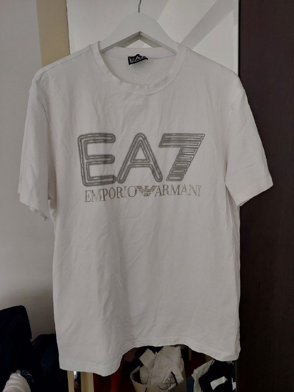 Футболка Nike, Футболка, Футболка Brooklyn Nets, Маска лыжная, Худи Nike, Футболка SMOG, Футболка HUGO, Футболка EMPORIO ARMANI, Футболка ARMANI EXCHANGE, Футболка Air Jordan 7