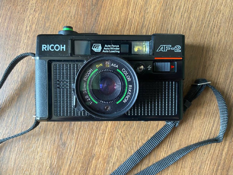 Пленочный фотоаппарат Ricoh AF-2
