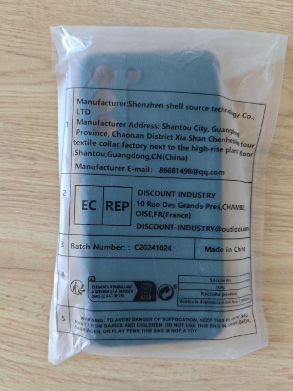 Чехол на iPhone 15 Pro-Black 3