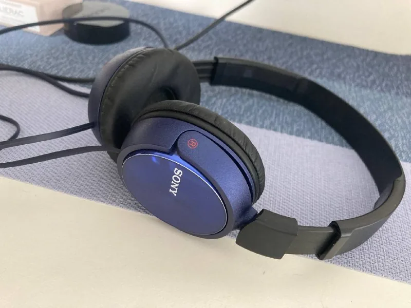 Наушники Sony, DualShock джойстик 1