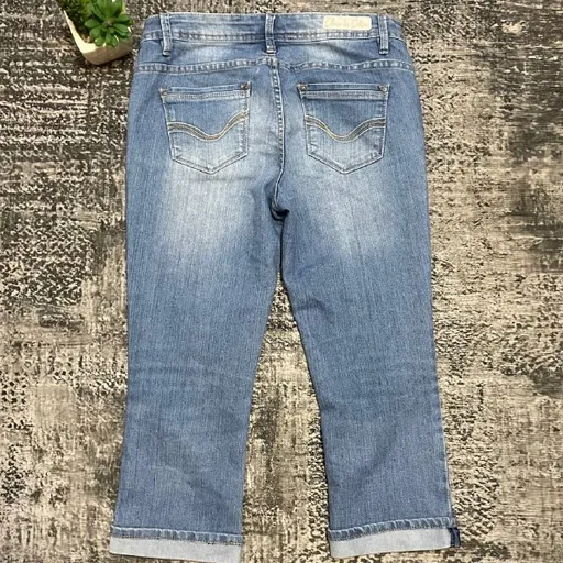 Chaos cotton capri shorts