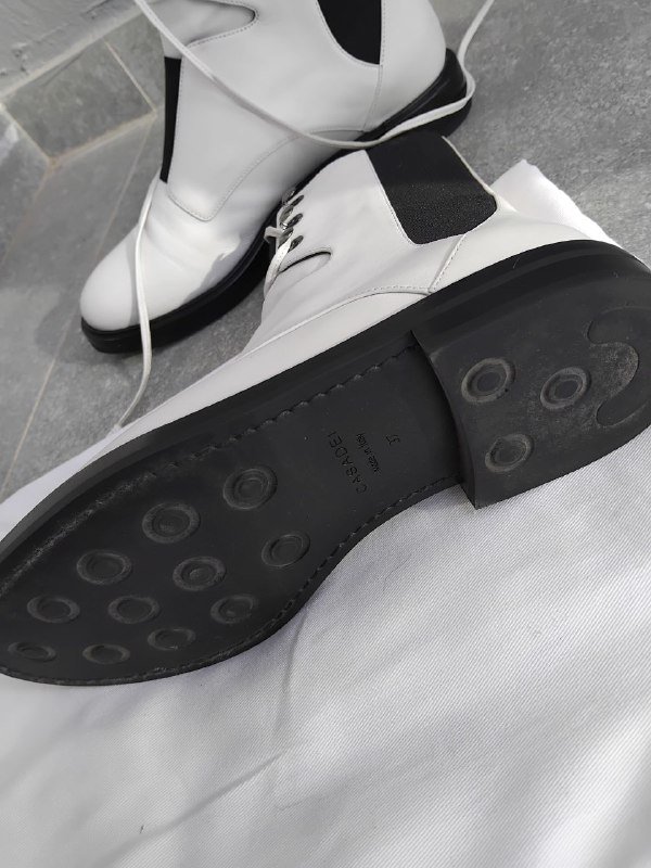 Белые женские ботинки Casadei 37 рр 3