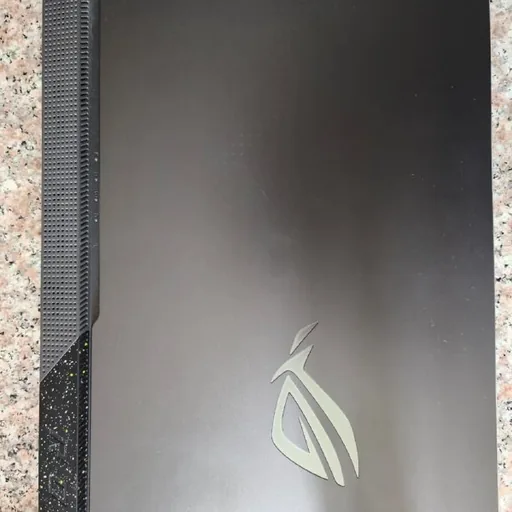 ASUS ROG игровой ноутбук