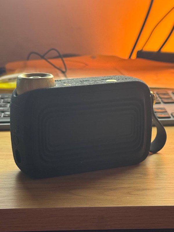 Миниатюрный комбик Positive Grid Spark Go BK с bluetooth 2