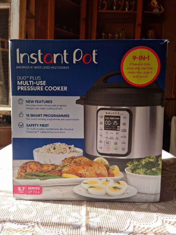 Мультиварка-скороварка Instant Pot DUO Plus 5.7L 8