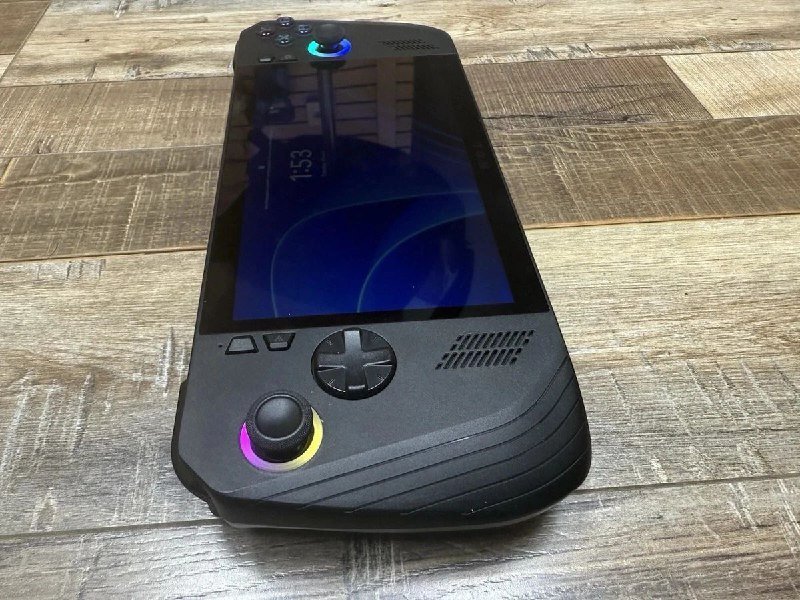 Игровая портативная консоль Asus ROG Ally X 24GB 1TB