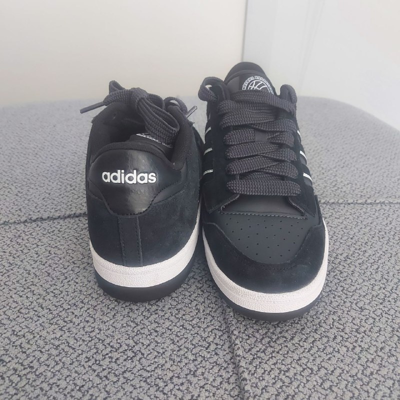 42 размер новые кроссовки adidas 3
