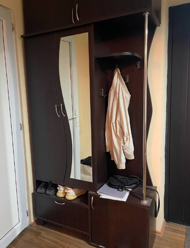 Шкаф, кресло груша