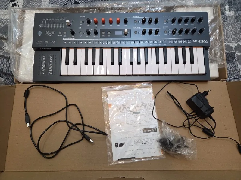 Arturia Minifreak, Arturia MiniLAB 3 1