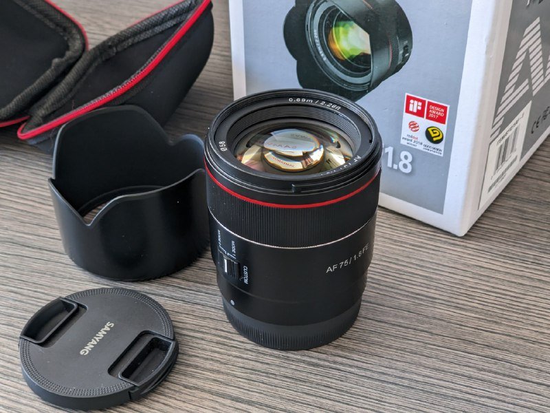 Объектив Samyang AF 75mm f1.8 Sony E