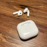 AirPods 4, чехол 2