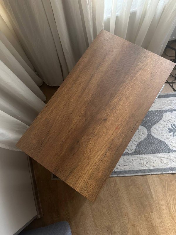 Два стола с мебелью 6