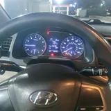 Hyundai Elantra 2