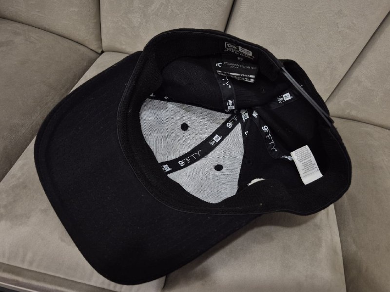 ветровка Carhartt, кепка New Era, жилет Diesel, куртка Diesel, джинсы Diesel 5