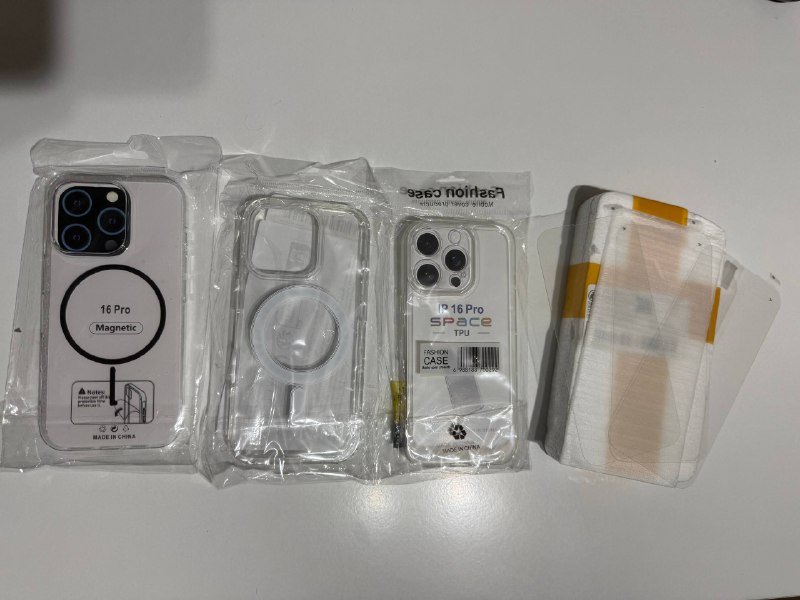 Комплект защиты для iPhone 16 Pro, 3 чехла и 3 стекла