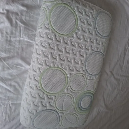 Ортопедическая подушка memory foam