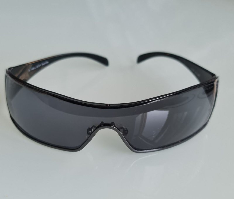 Мужские солнцезащитные очки Police S 8180 черные 2