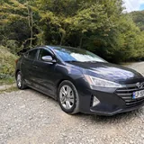 Hyundai Elantra 2019 4