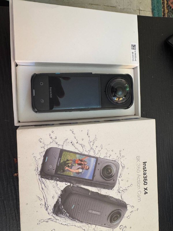 Экшн-камера Insta360 X4