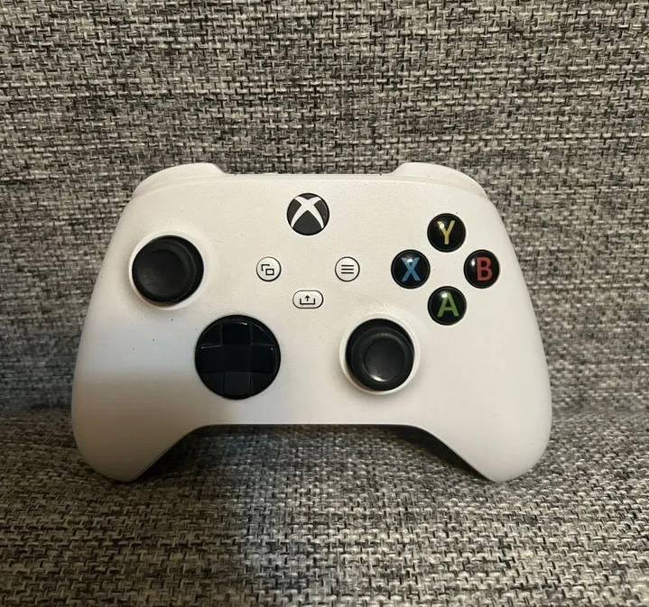 Xbox Series S X controller, PlayStation 5 PS5 DualSense