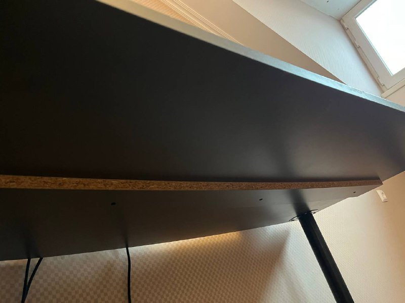 Стол рабочий из ЛДСП 149х69см 2