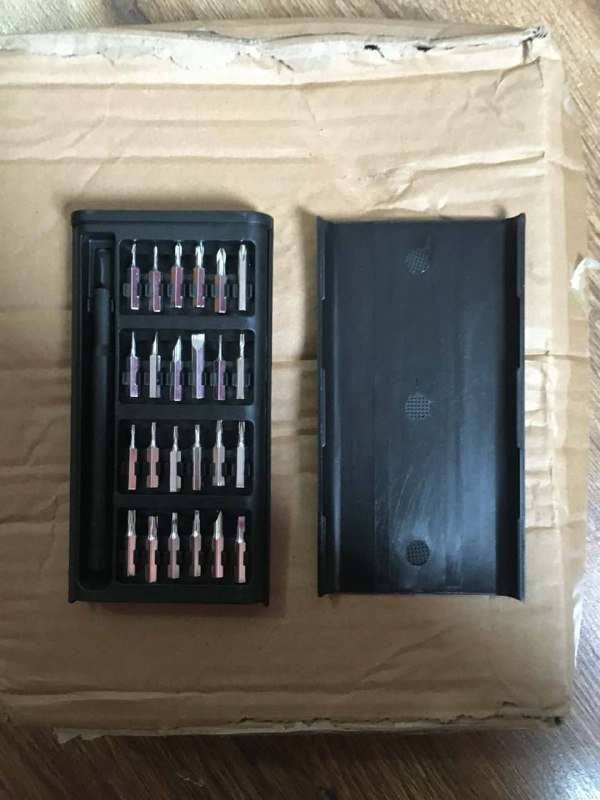 Камера, регистратор, дроны, отвертки, нож, держатель видеокарты, брелки, зарядник для машины 9