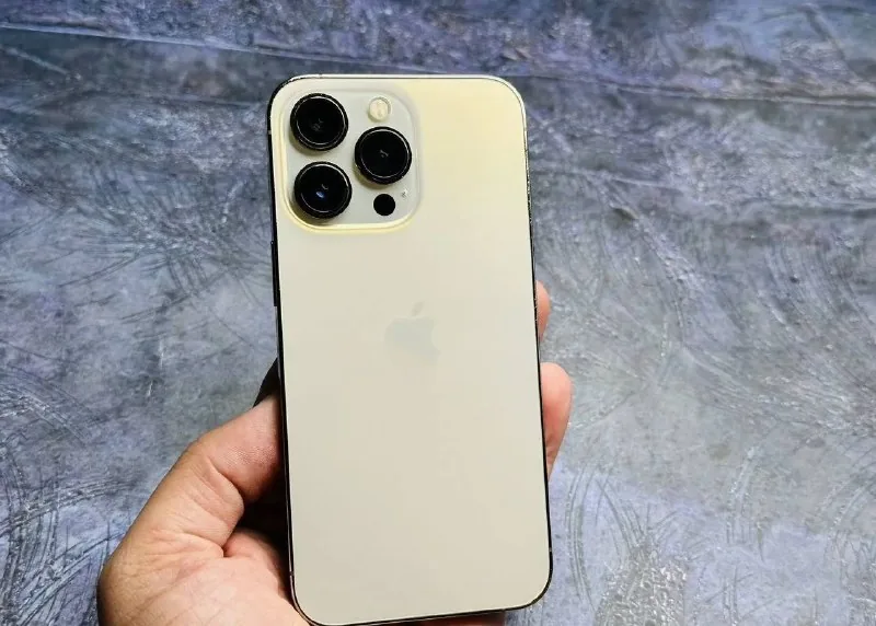 iPhone 13 Pro 1