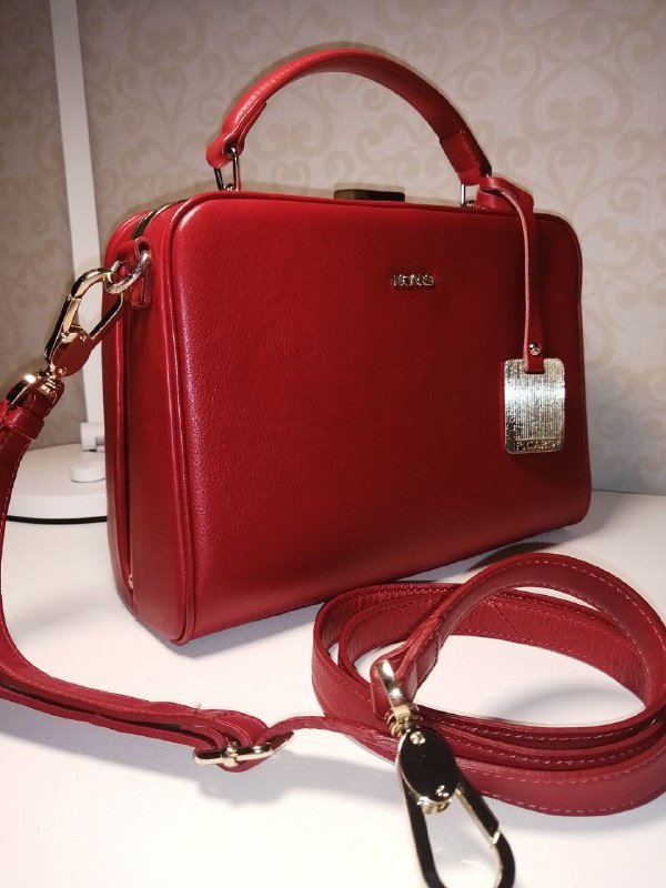 Женская сумка из натуральной кожи PICARD красного цвета 4