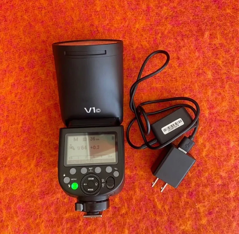 Вспышка Godox V-1 for Canon 1