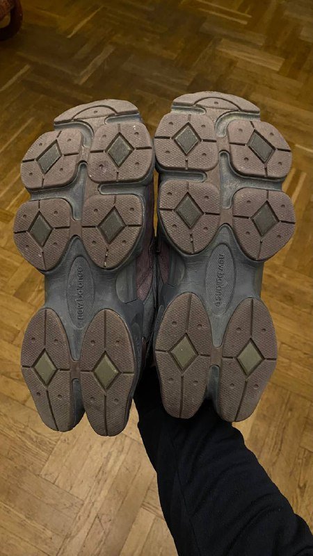 Женские кроссовки New Balance 4