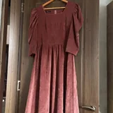 Dresses, suit, skirt and long-sleeve top 3
