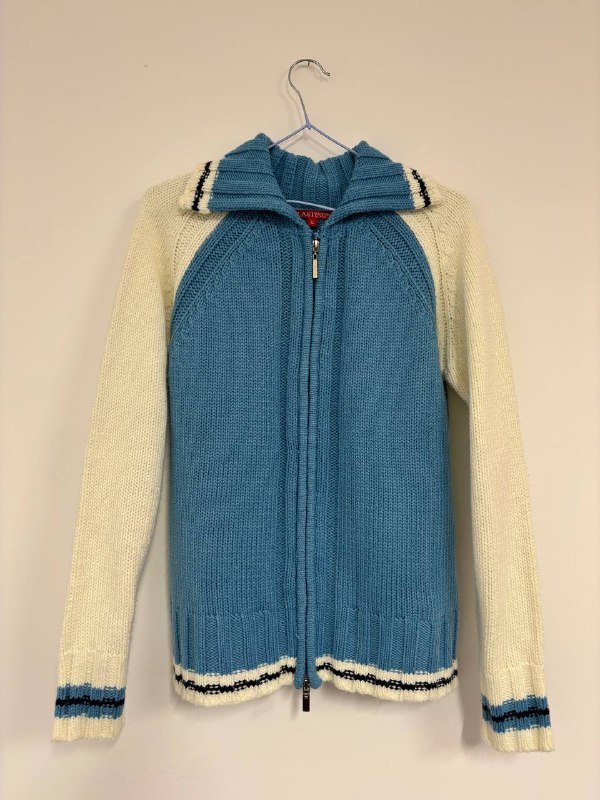 Knitted zip-up cardigan