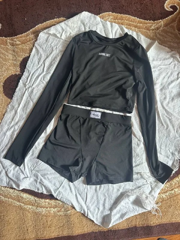 Женский костюм 1