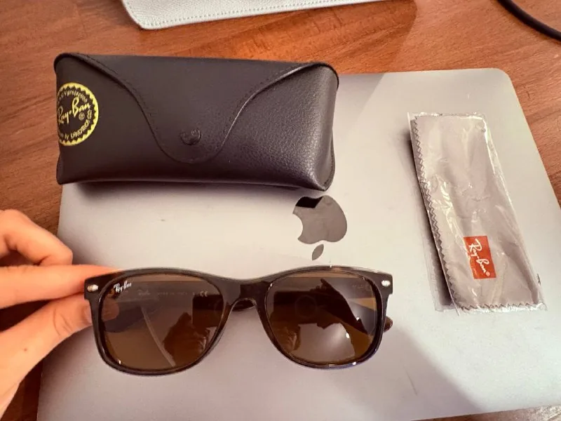 Ray-Ban RB2132 New Wayfarer 1