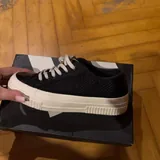 Кроссовки и обувь Adidas, Crocs, Birkenstock, Converse, Zara 5