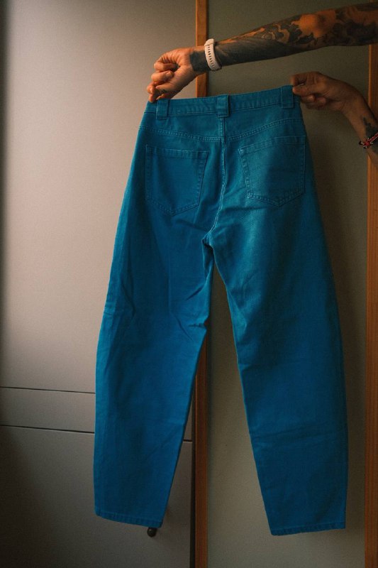 Куртка джинсовая Levi’s с теплой подкладкой, Джинсы Bershka женские EUR 36 4