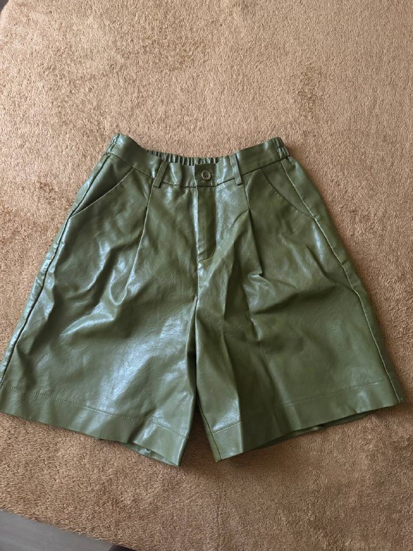шорты экокожа размер L