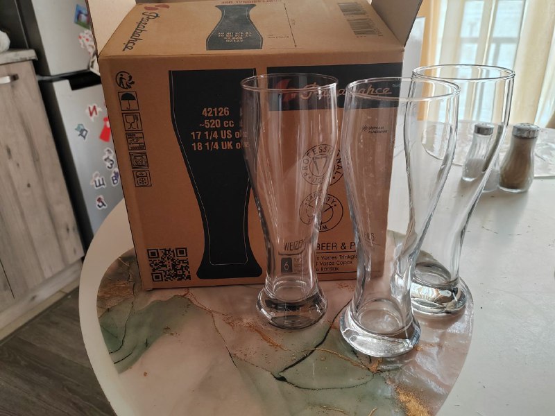 5 винных бокалов с наклейками, 6 бокалов для игристого, 3 пивных бокала 3