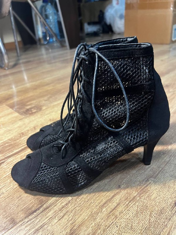 Туфли для high heels, две пары, размер 38 9
