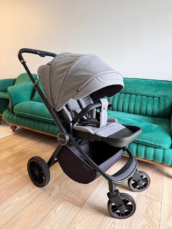Коляска 3 в 1 Carella Epica 4
