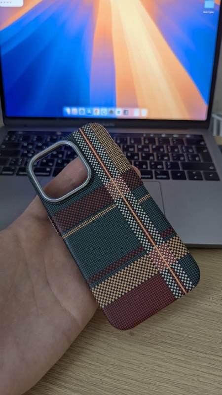 Кейс Magsafe для iPhone 15 Pro 2