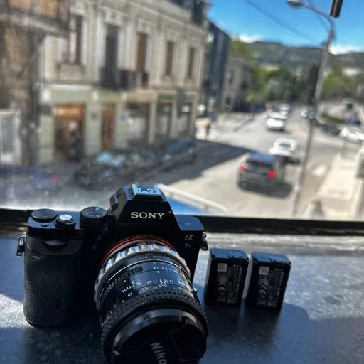 Sony a7s, объектив Nikon, аккумуляторы