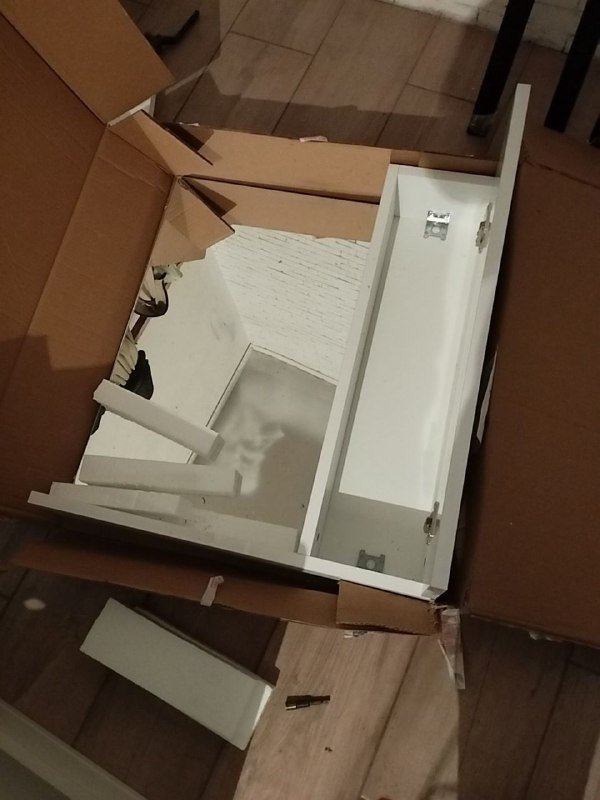 Подвесная раковина и зеркало со шкафом комплект 2